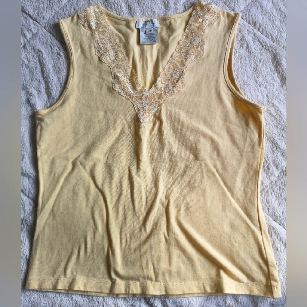 NWOT FDJ Top